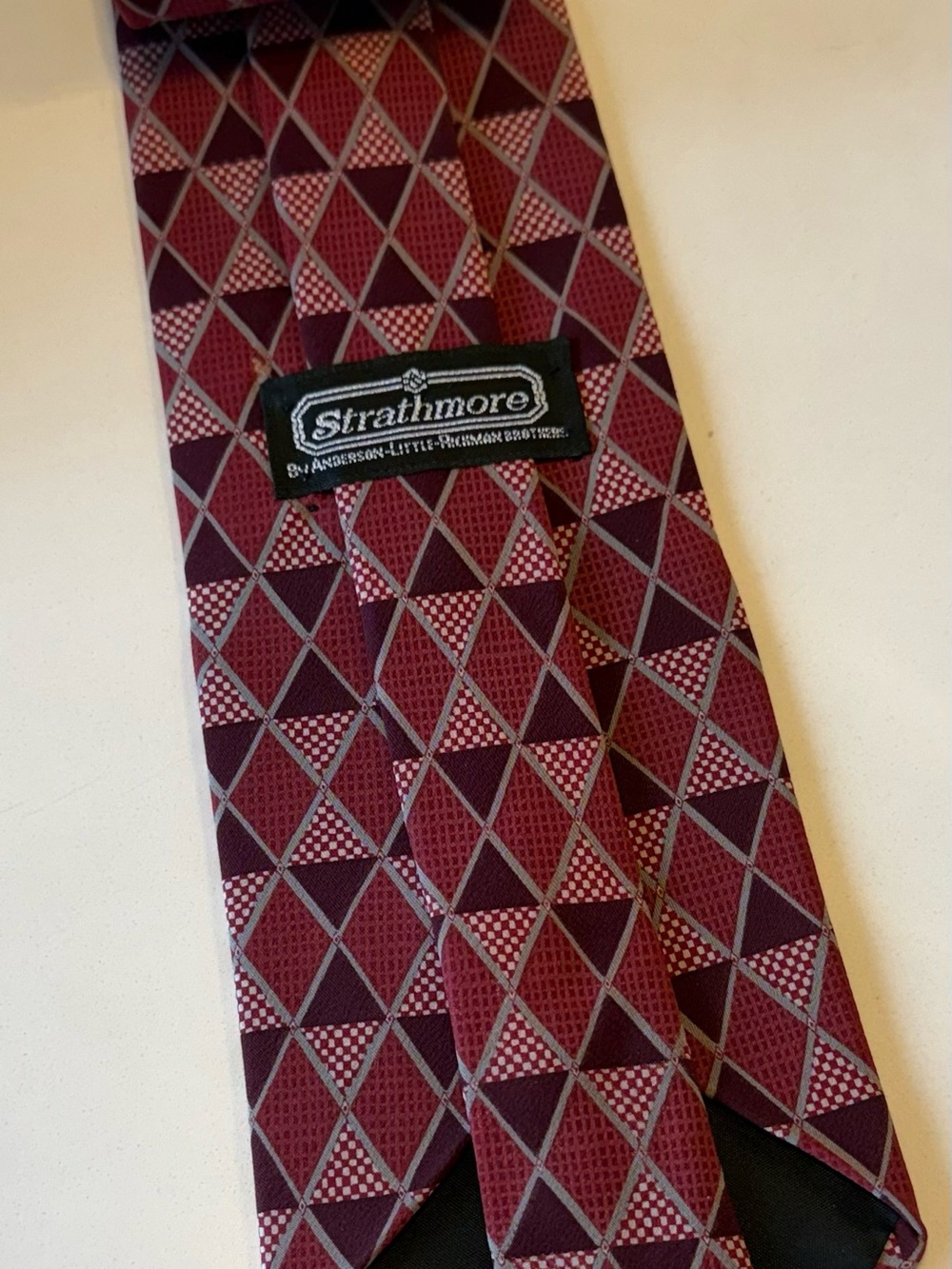 Vintage Strathmore Anderson-Little 100% Silk Tie Burgundy Geometric Made USA